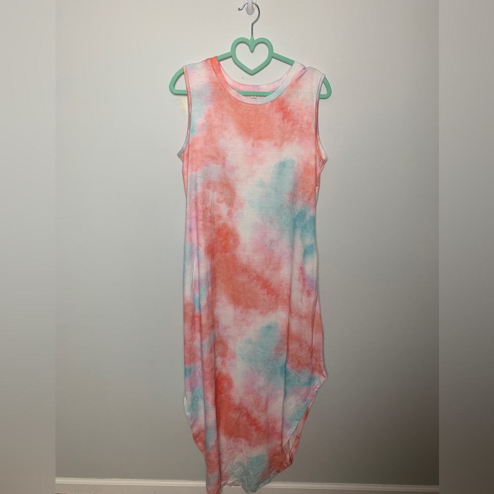 Beautiful Tie Die Maxi Dress with Pockets Size M NWOT